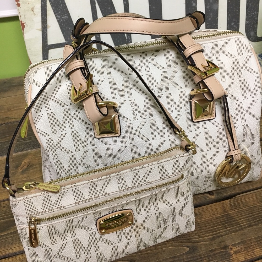 Michael Kors Grayson Vanilla tote with clutch